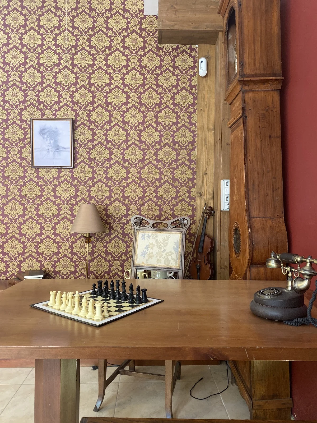 Elementary - Escape Room Vic - Sherlock Holmes