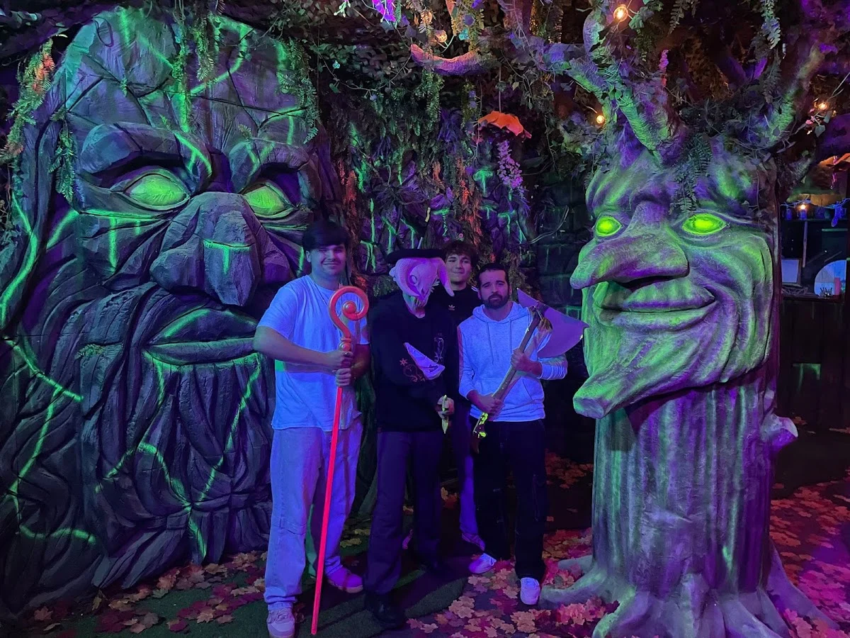 MUNDO LOCO ESCAPE ROOM humor en BILBAO