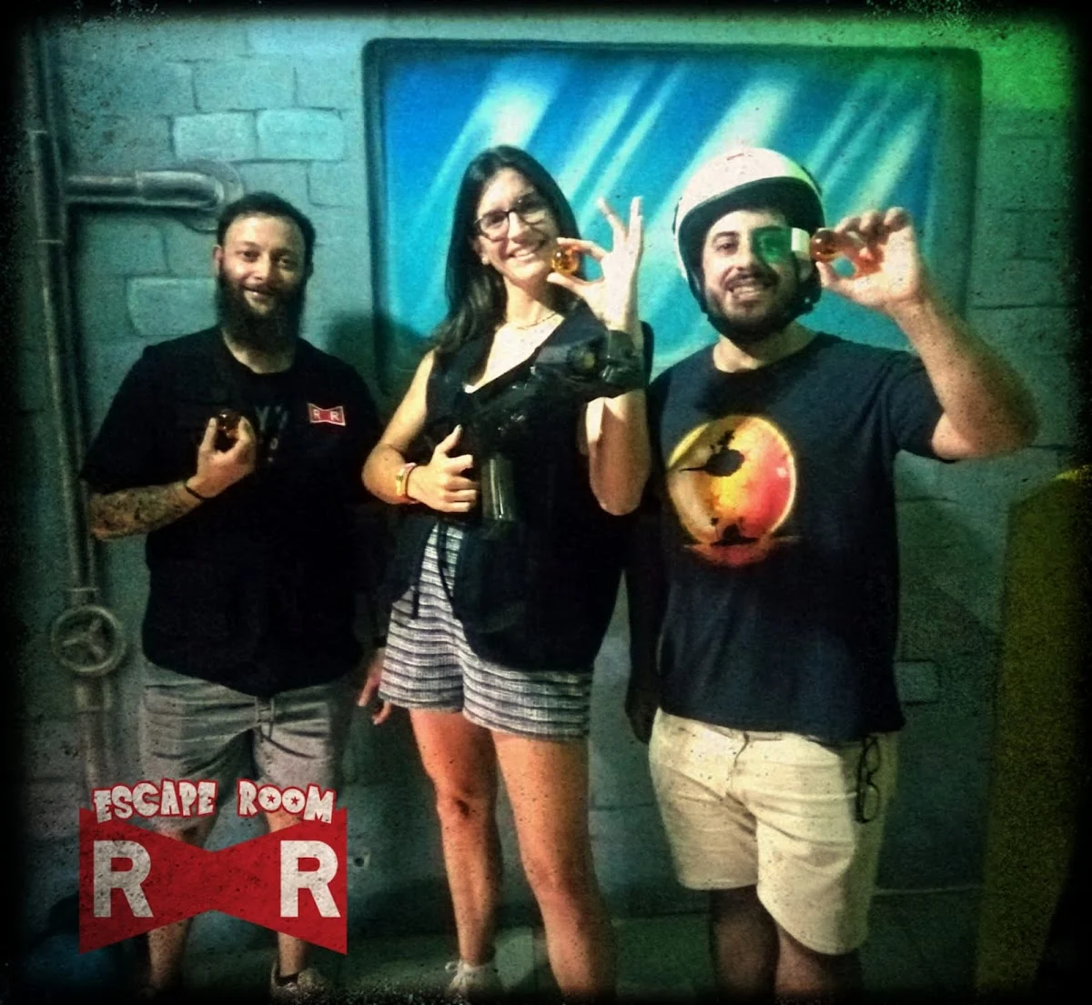 RED RIBBON ESCAPE ROOM