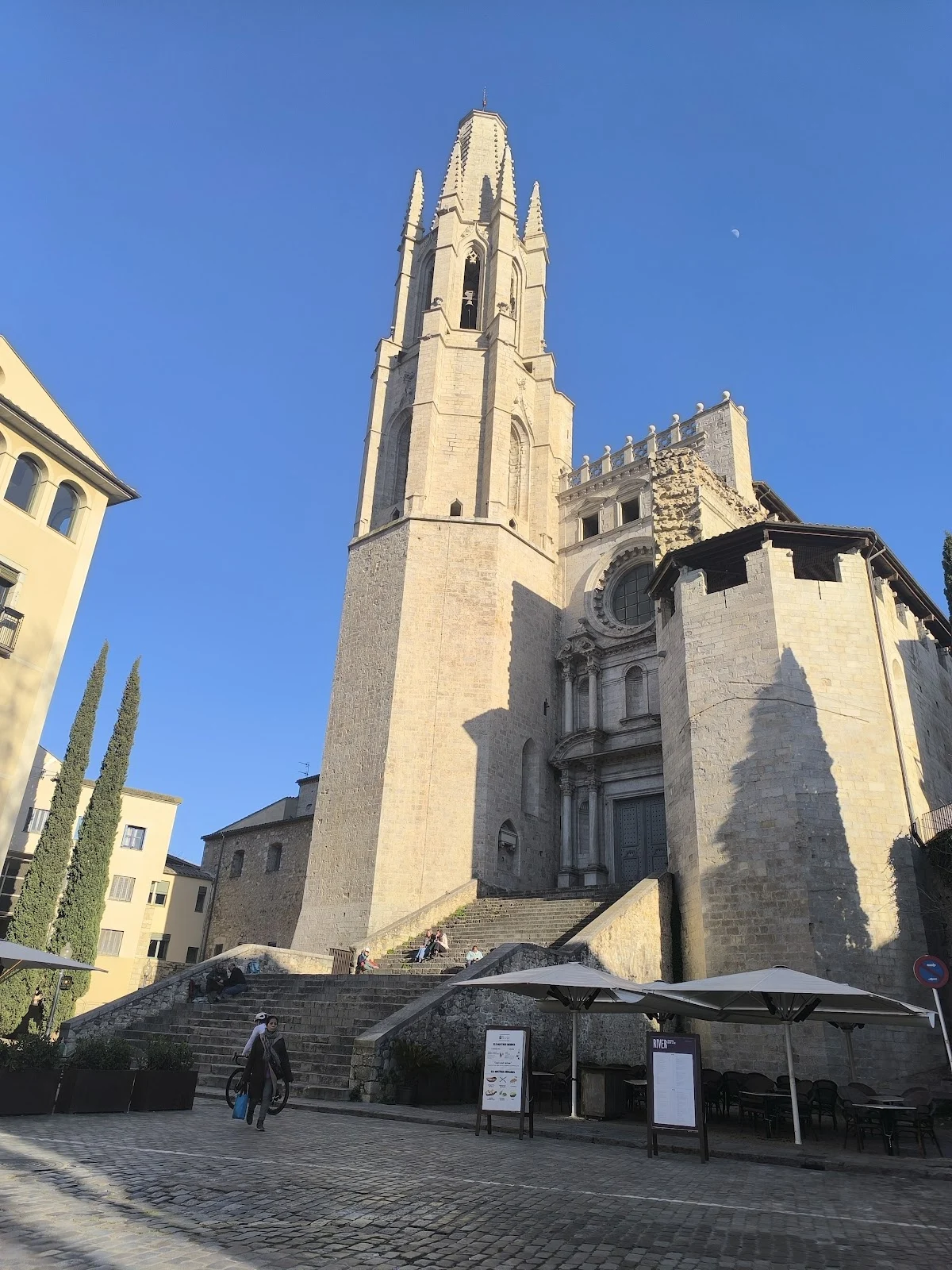 VisitEscape Girona- Ruta pel Barri Vell amb un Misteri i Escape Room a l'Aire Lliure